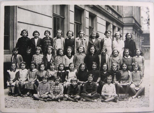Photo de classe de l'école primaire de la rue Touret